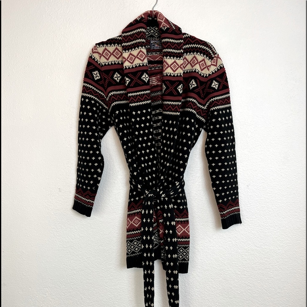 American Living Southwestern print Sweater w/belt size Medium wool blend